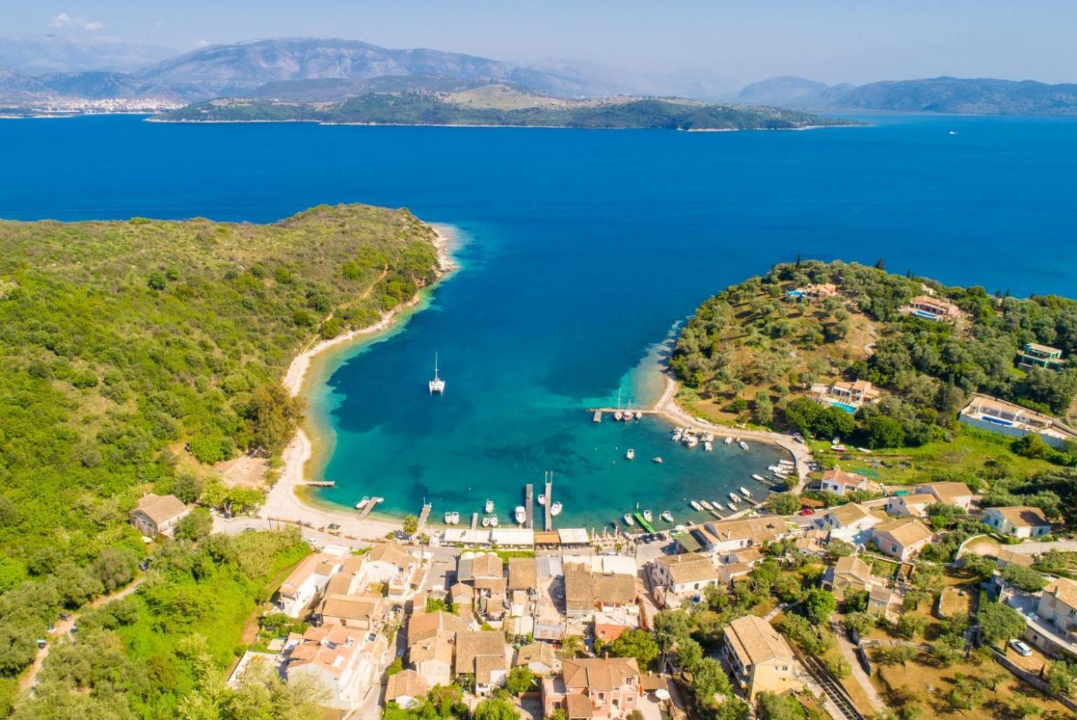 Villa Konstantinos Katávolos Екстериор снимка