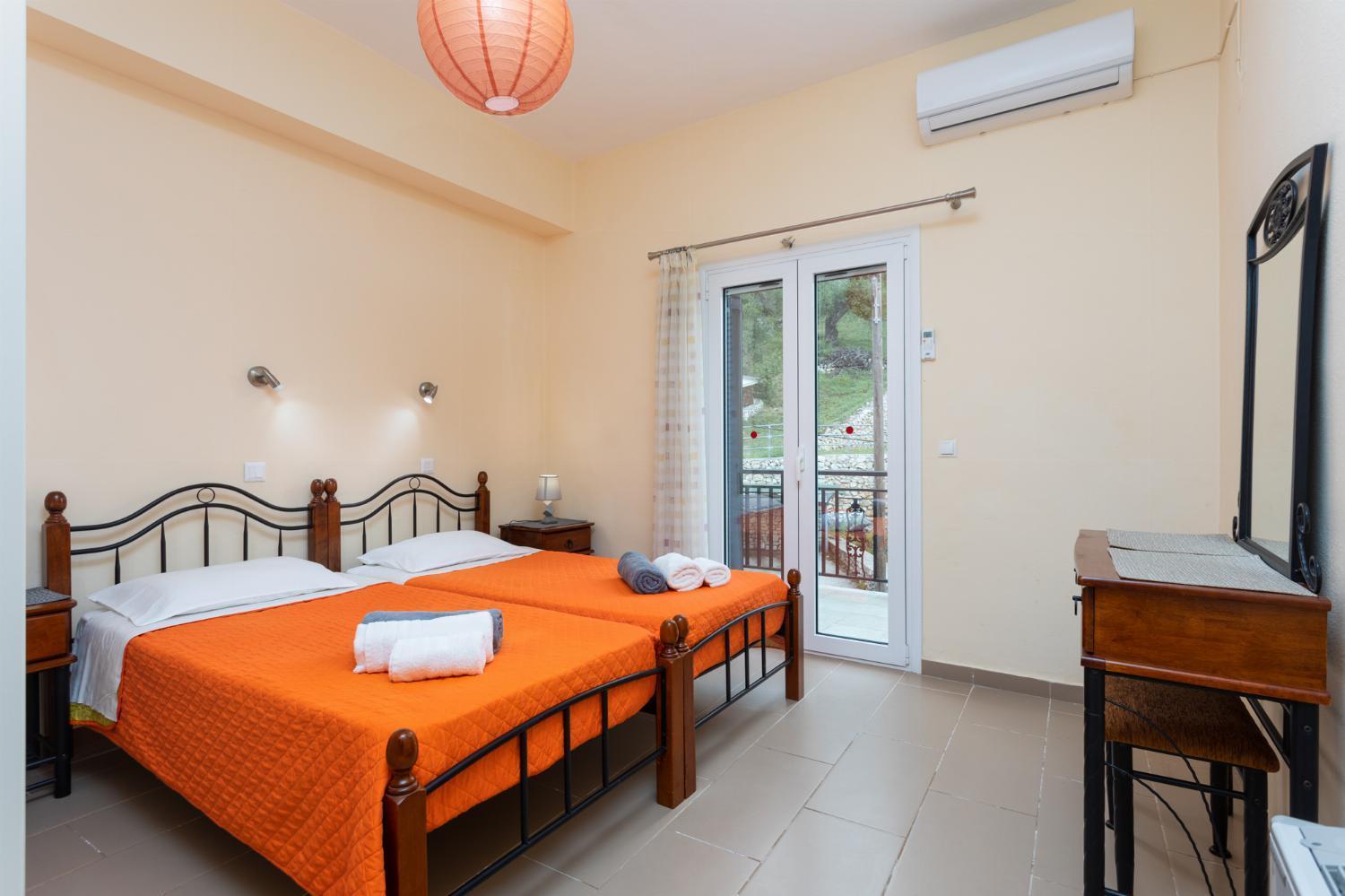 Villa Konstantinos Katávolos Екстериор снимка