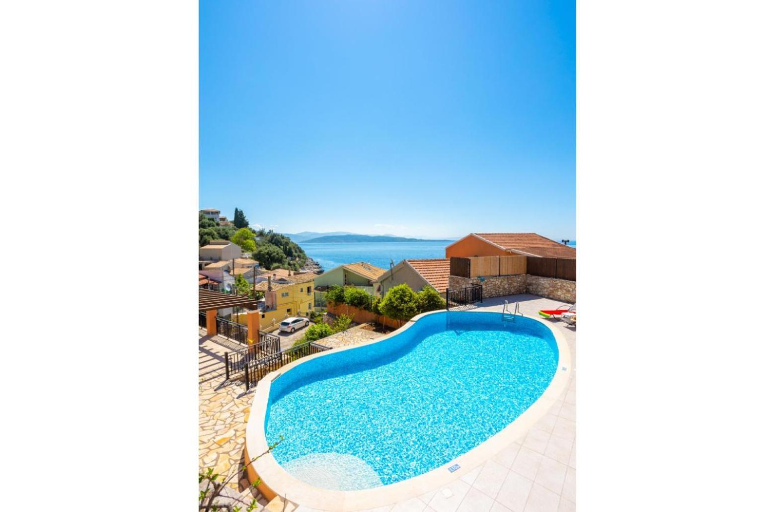 Villa Konstantinos Katávolos Екстериор снимка