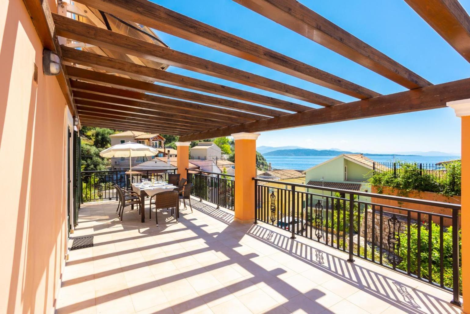 Villa Konstantinos Katávolos Екстериор снимка